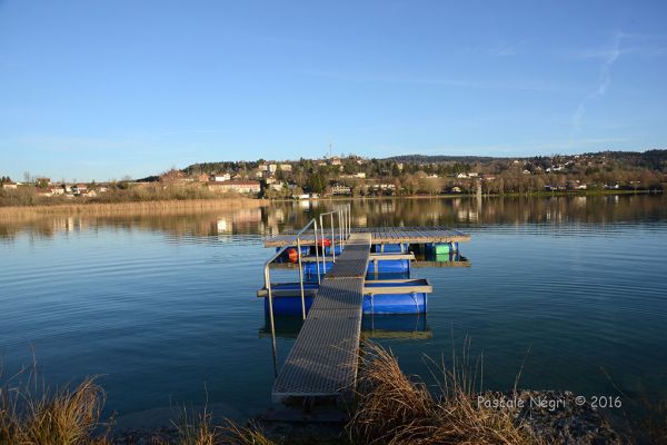 Ponton de peche Grand Lac de Clairvaux